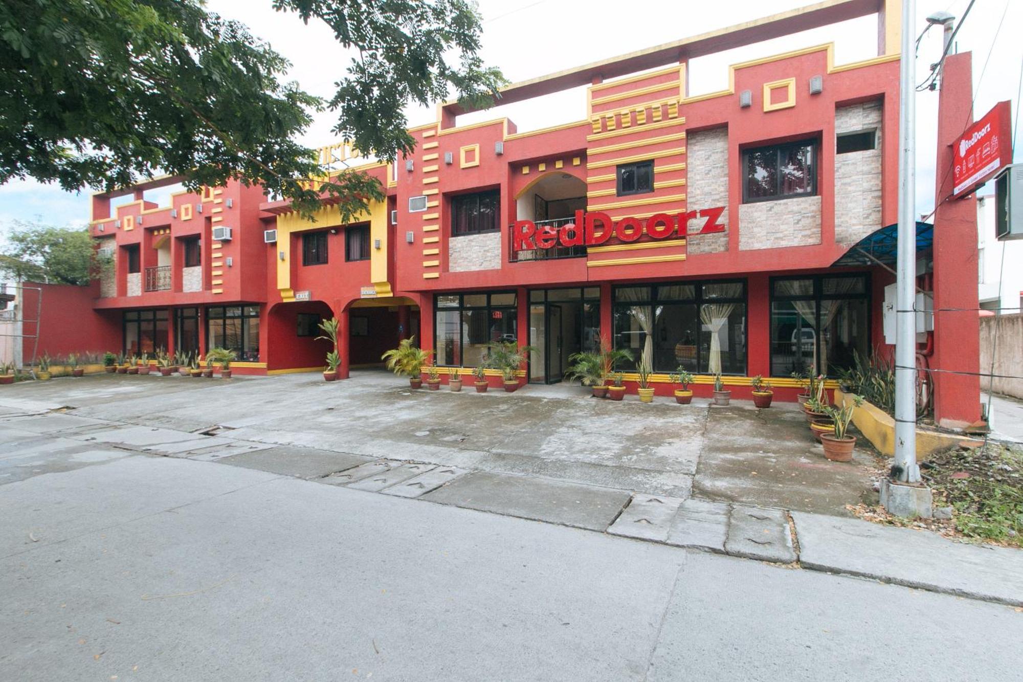 Reddoorz @ Golden Victory Hotel Mabalacat Pampanga Eksteriør bilde